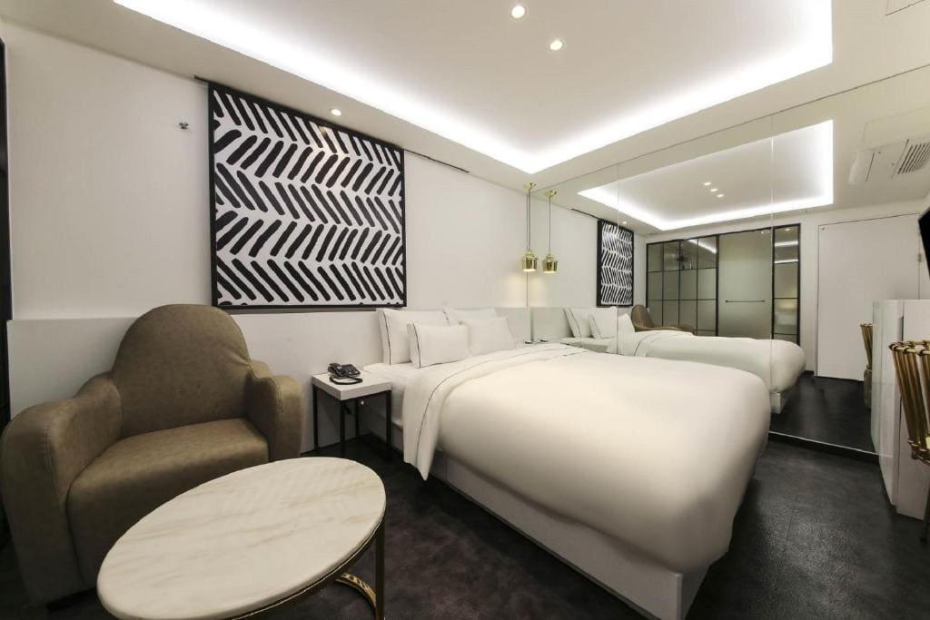 Deluxe Double Room room - Image 3