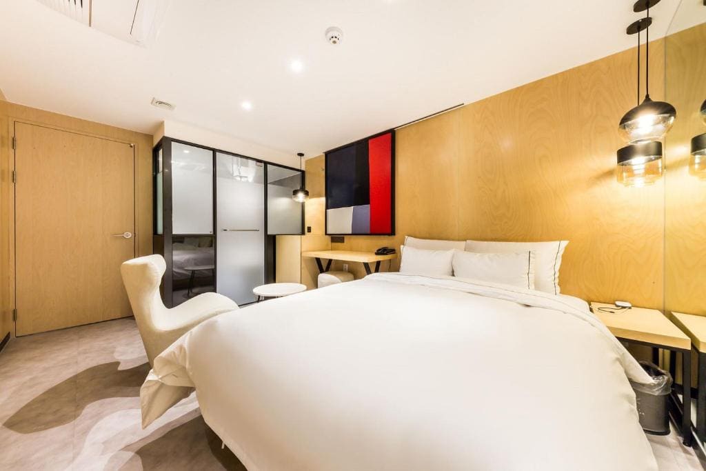 Deluxe Double Room room - Image 2