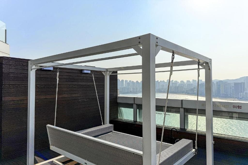 Double Room with Balcony and Sea View room - Image 1