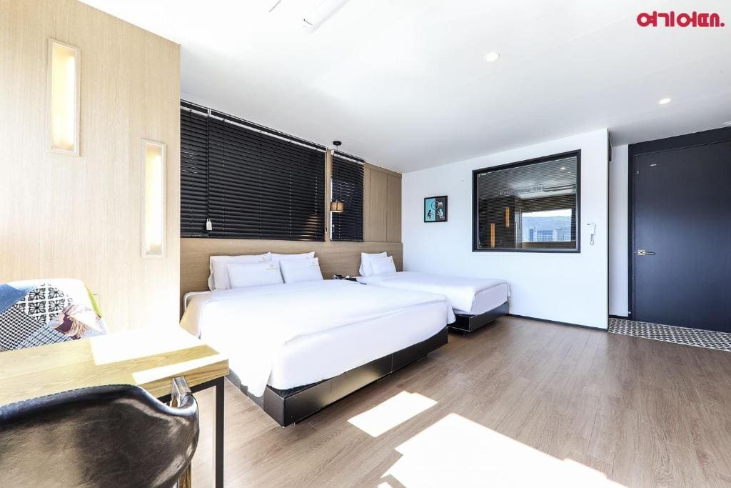 Superior Triple Room with Sea View room - Image 1