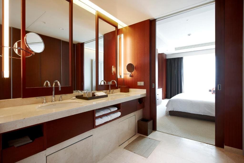 Hotel Suite Village View, King room - Image 3