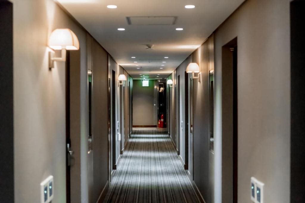Deluxe Twin Room - No View room - Image 3