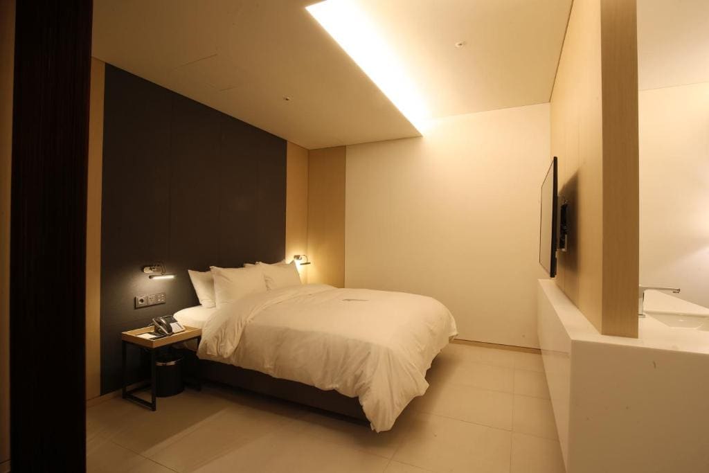 Double Room with Terrace room - Image 3
