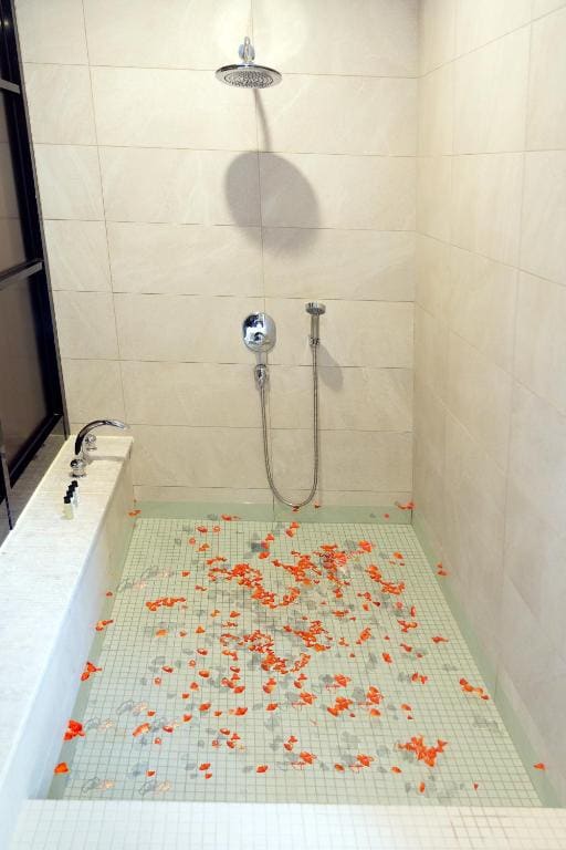 Double Room with Private Bathroom room - Image 1