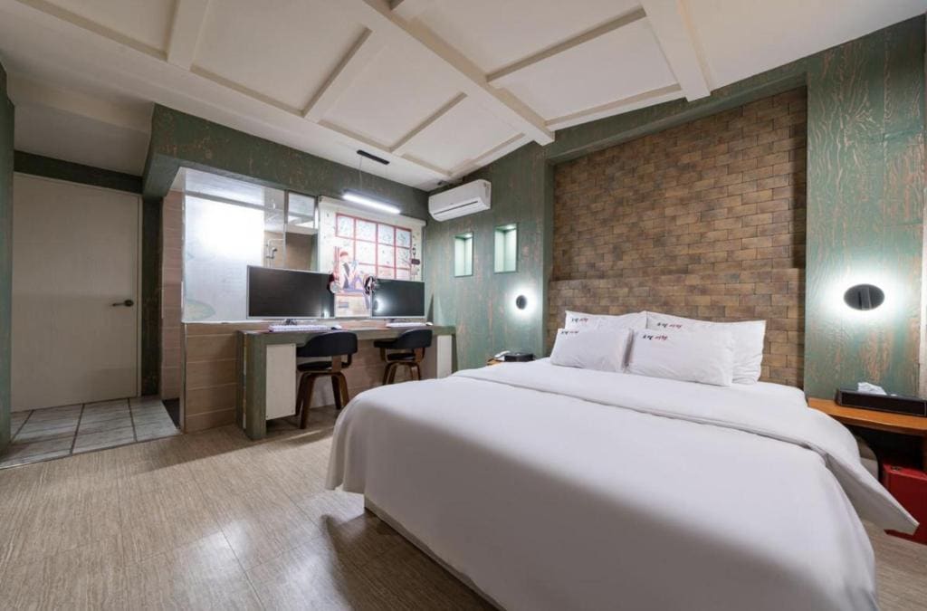 Deluxe Double Room room - Image 1