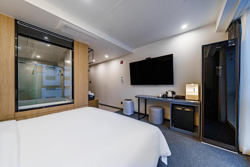 Standard Double Room room - Image 2