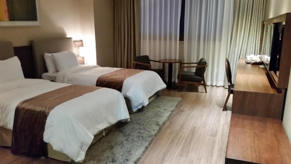 Standard Twin Room with Sea View room - Image 1