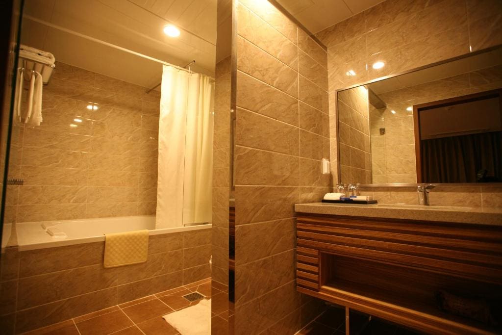 Premium Double Room with Sea View room - Image 3