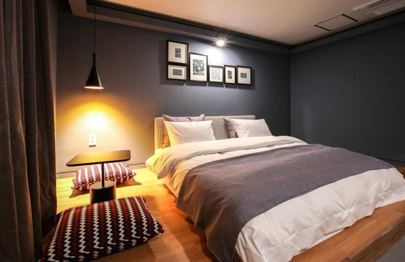 Family Room room - Image 2