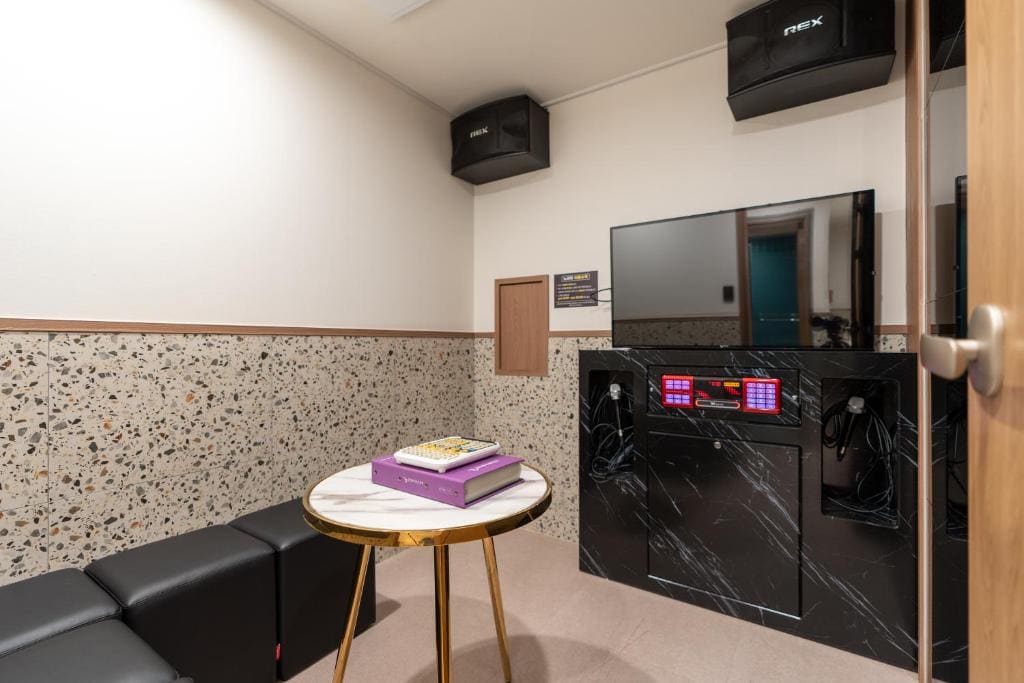 Studio room - Image 3