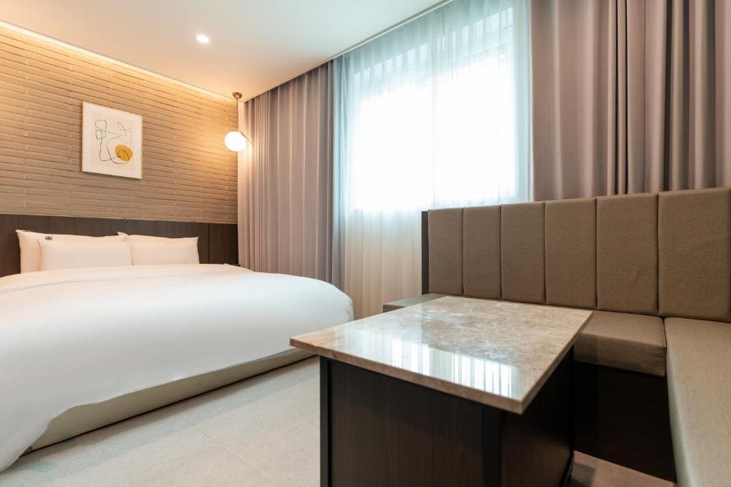 Superior Double Room room - Image 3