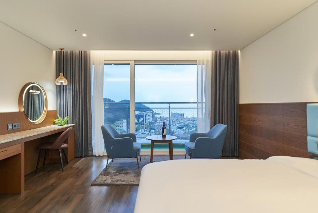 Deluxe Double Room room - Image 3
