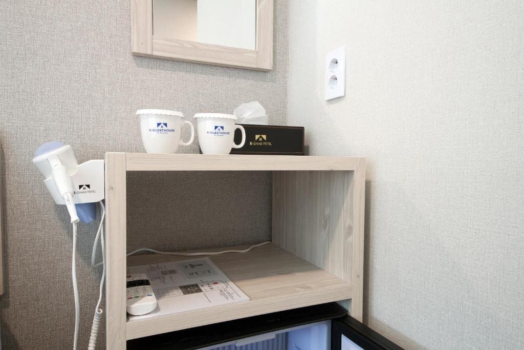 Standard Triple Room room - Image 3