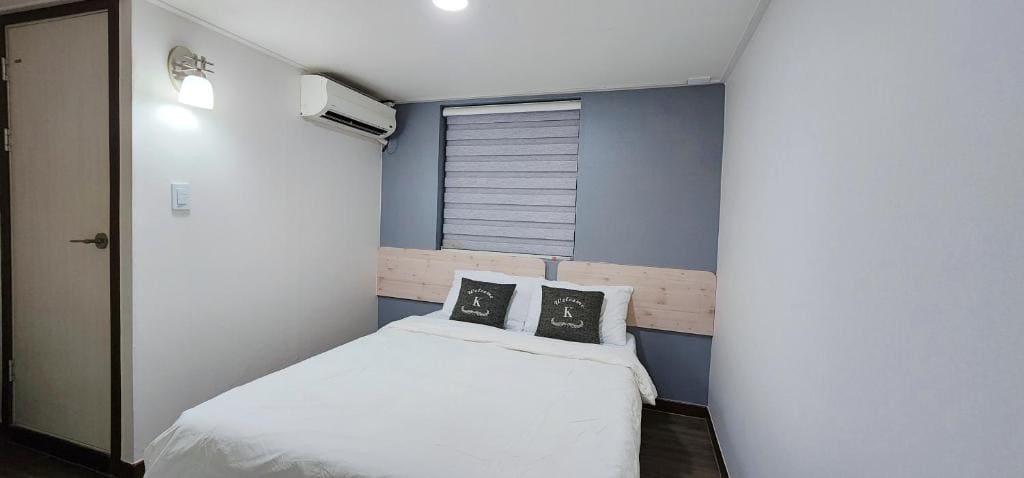 Room room - Image 3