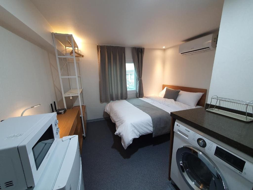 Deluxe Twin Room room - Image 2