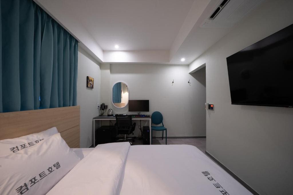 Standard Double Room room - Image 3