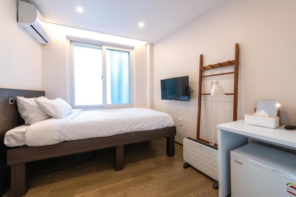 Deluxe Single Room room - Image 1