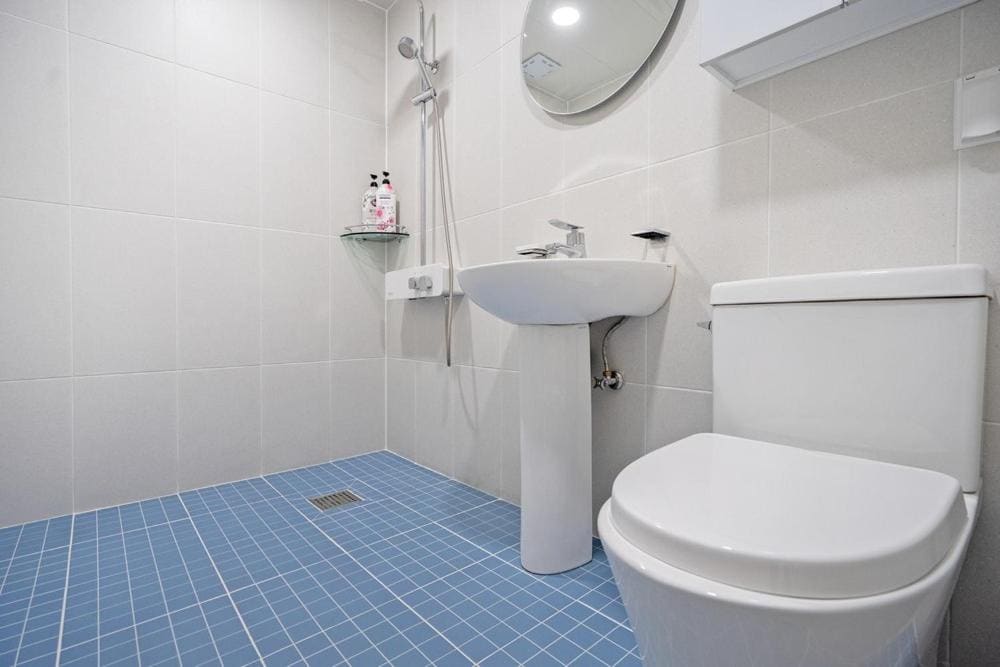 Family Room room - Image 1