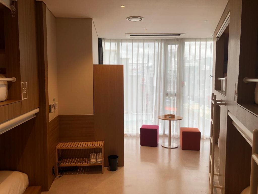 Family Room with Shared Shower and Toilet room - Image 3