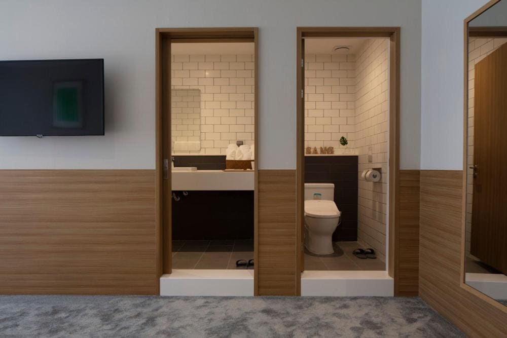 Premium Quadruple Room room - Image 3
