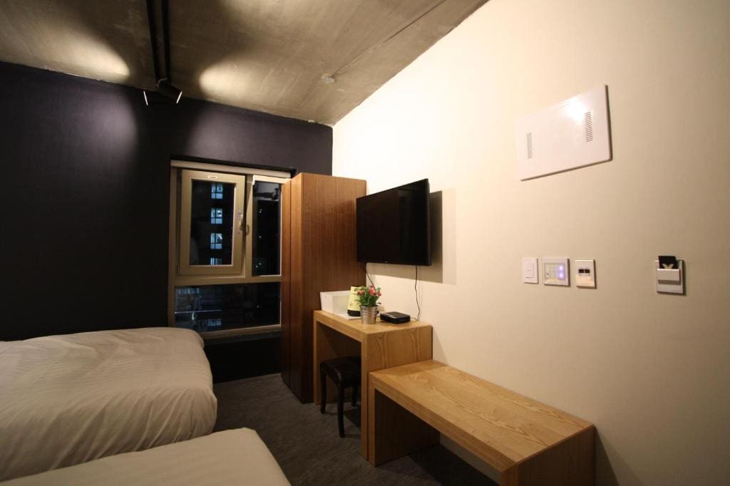 Deluxe Twin Room room - Image 1