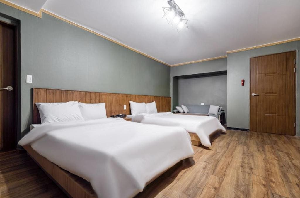 Deluxe Double Room room - Image 3