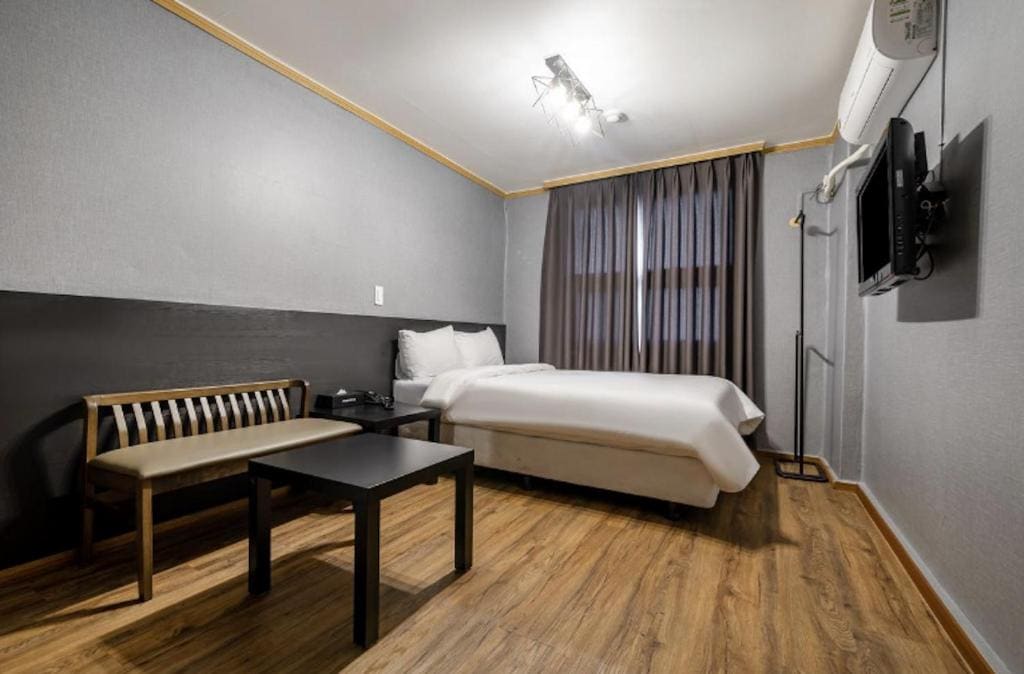 Deluxe Double Room room - Image 2