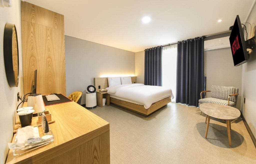Superior Double Room room - Image 3
