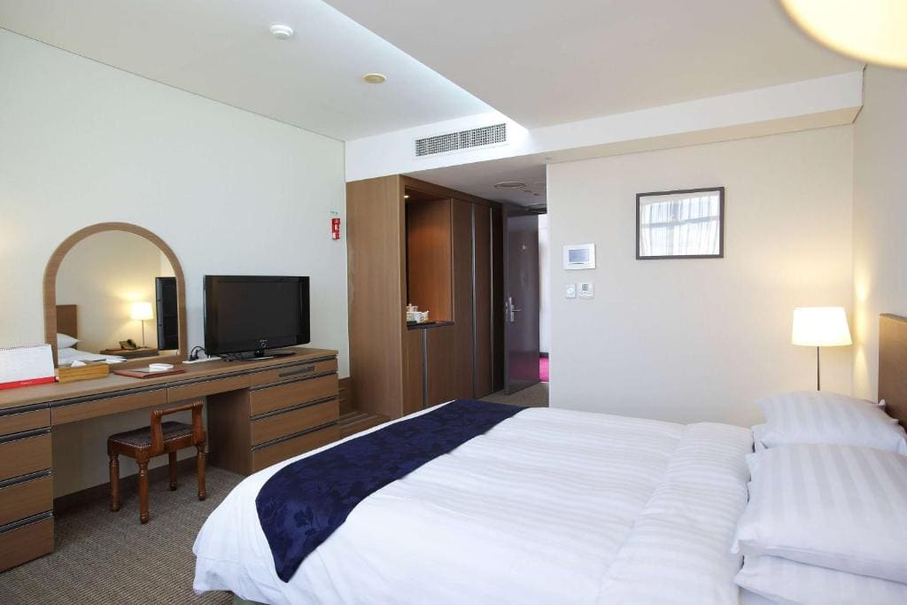 Superior Double Room room - Image 3
