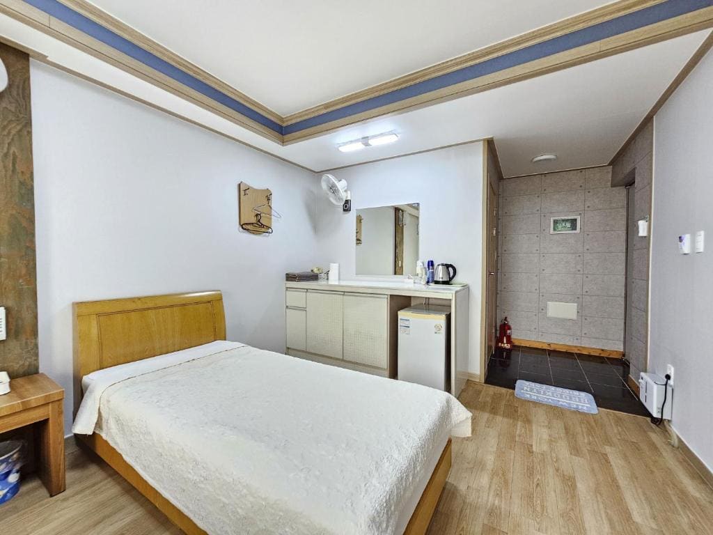 Twin Room room - Image 2