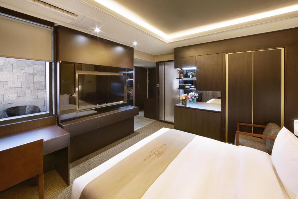Balcony Suite room - Image 3