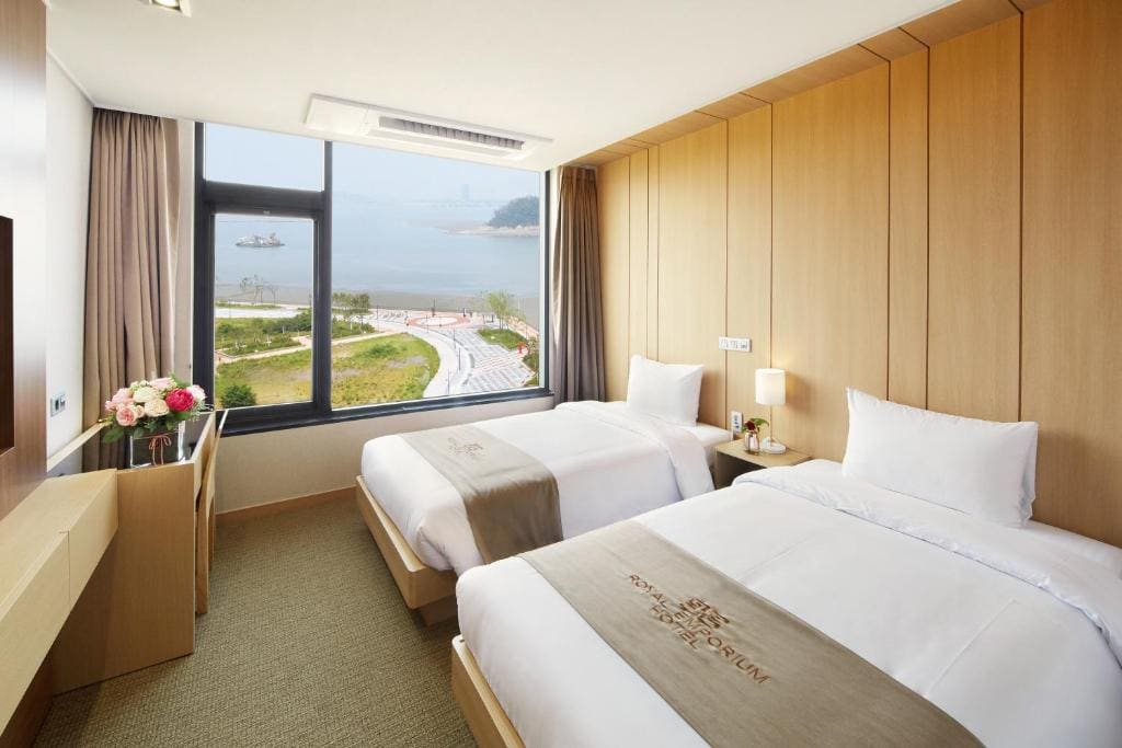 Assigned at Check-in room - Image 3