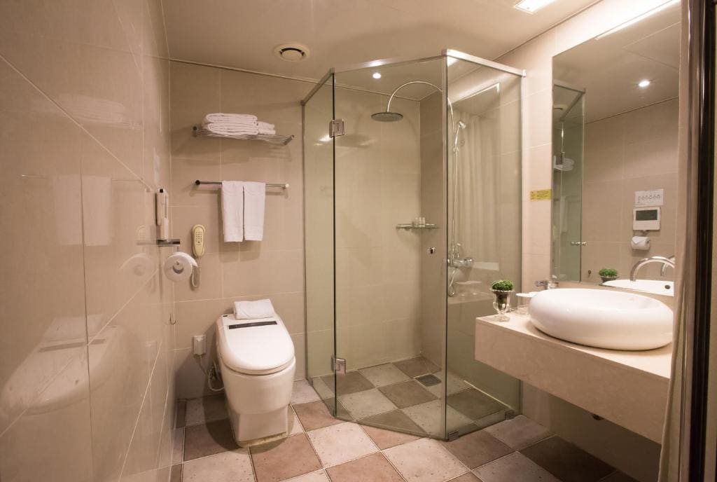 Standard Double Room room - Image 2