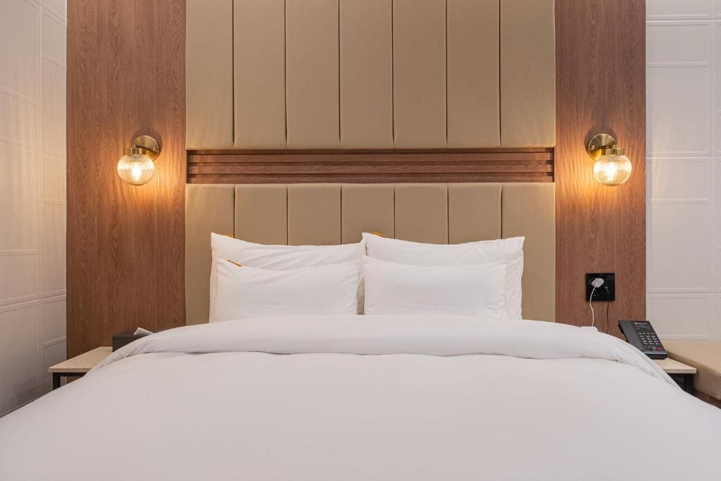 Superior Double Room room - Image 2