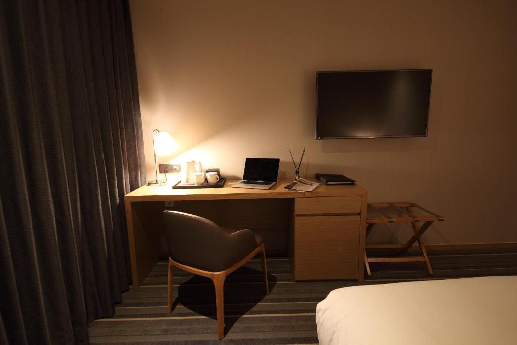 Superior Double Room - Check-in at 18:00 room - Image 1