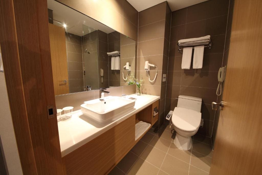 Superior Double Room - Check-in at 18:00 room - Image 2