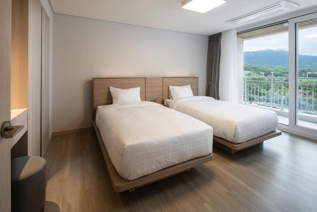 Suite Deluxe room - Image 1