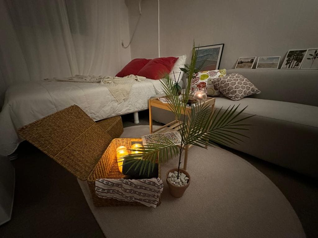 Room room - Image 1