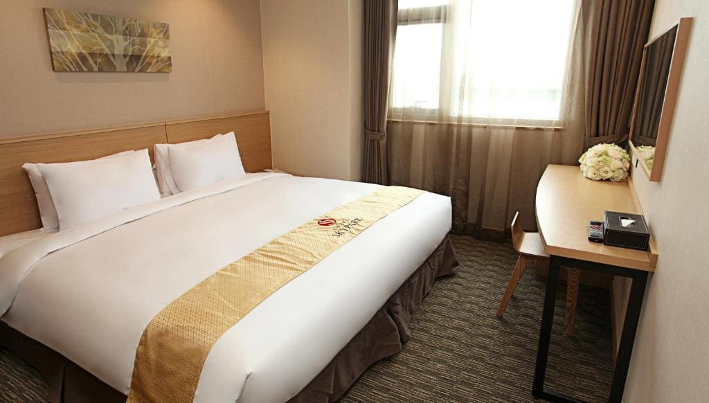 Standard Double Room room - Image 2