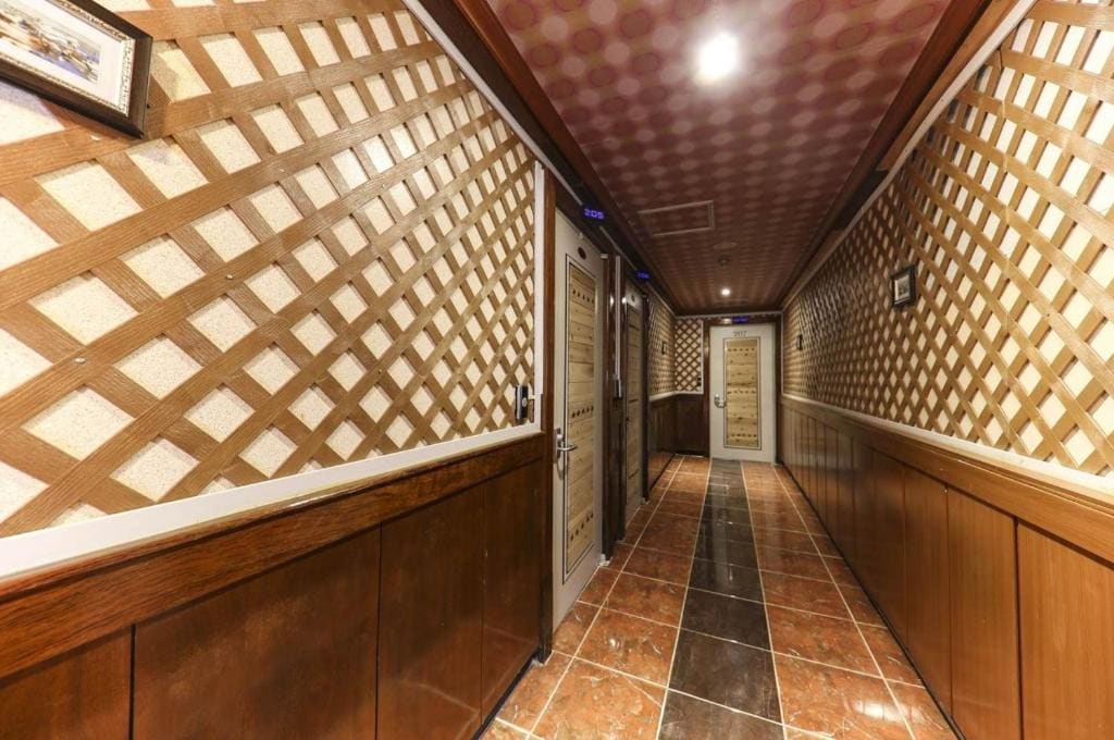 Family Room room - Image 1