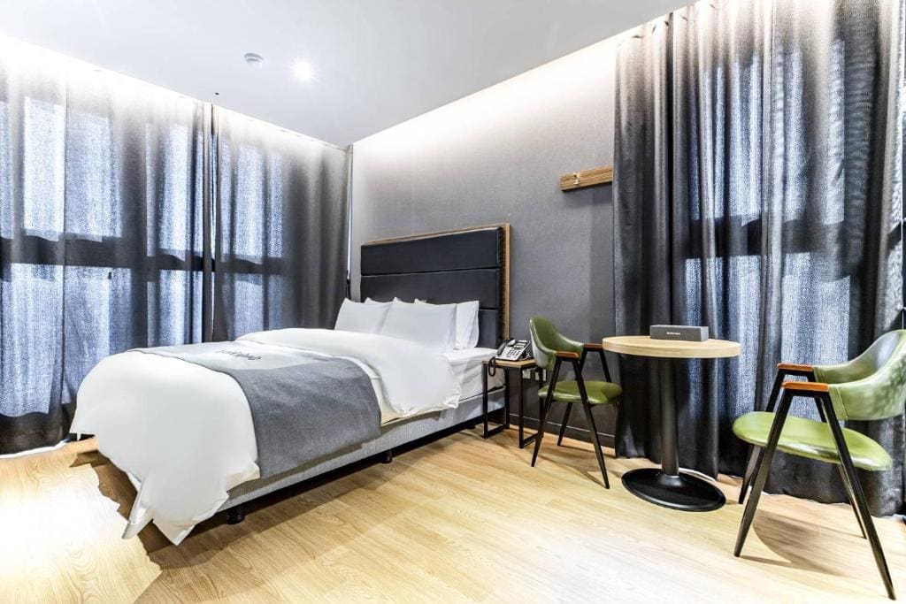 Double Room room - Image 2