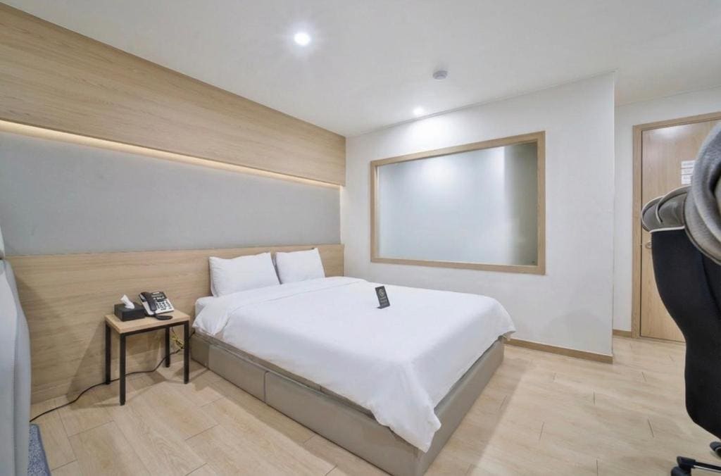 Deluxe Double Room room - Image 3