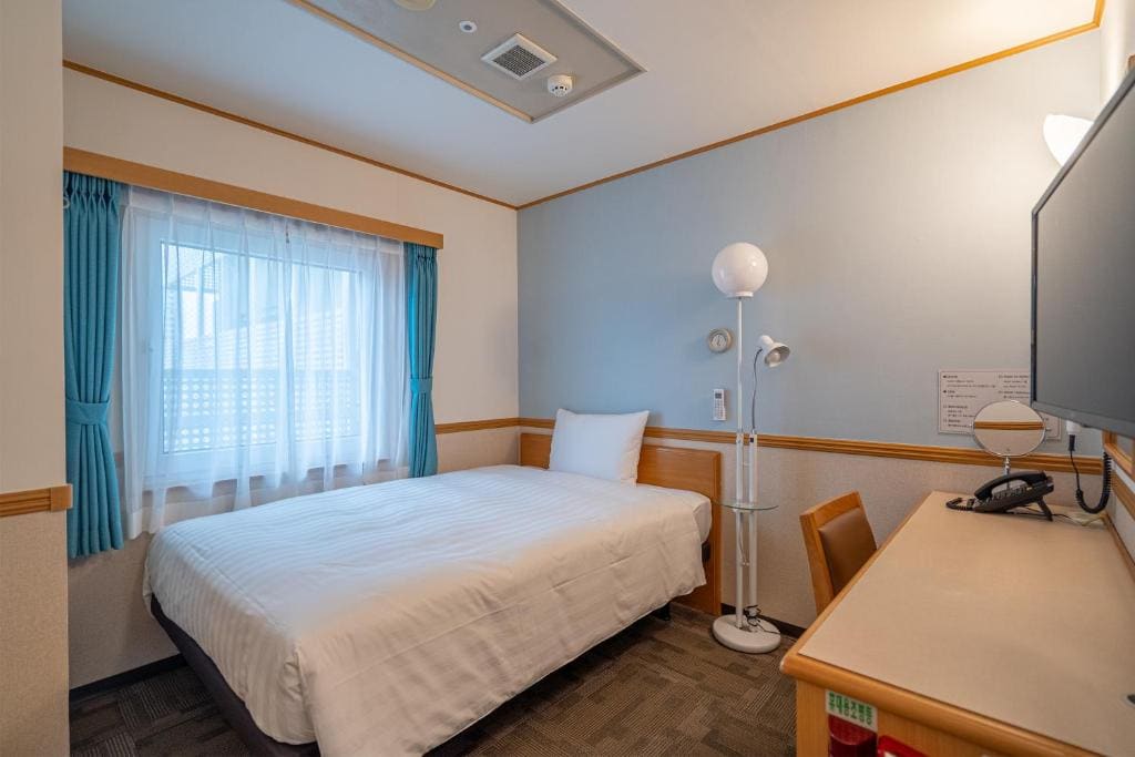 Single Room - Non-Smoking room - Image 1