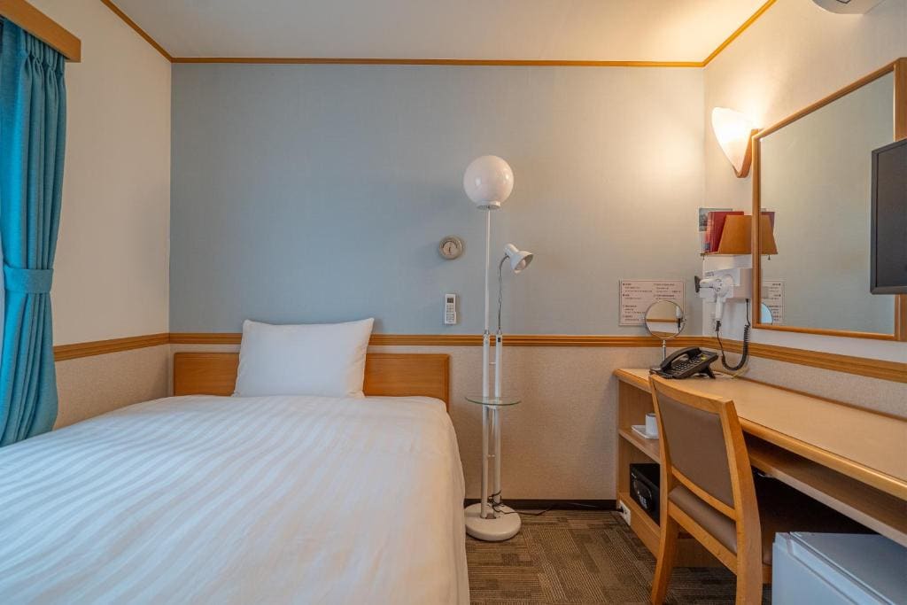Single Room - Non-Smoking room - Image 2
