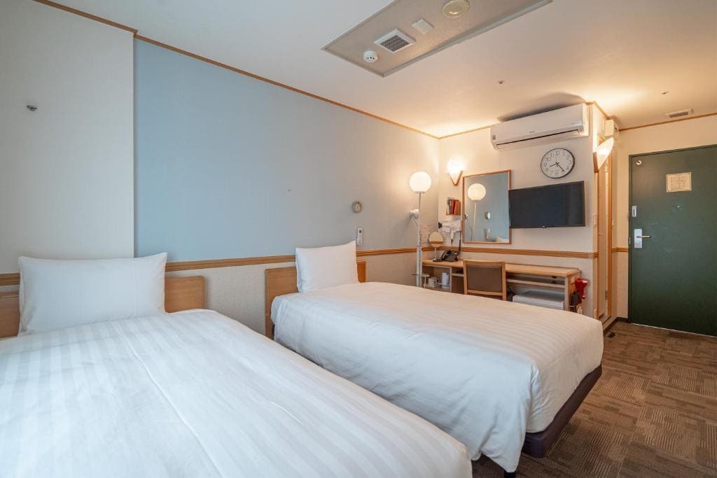 Twin Room - Non-Smoking room - Image 1