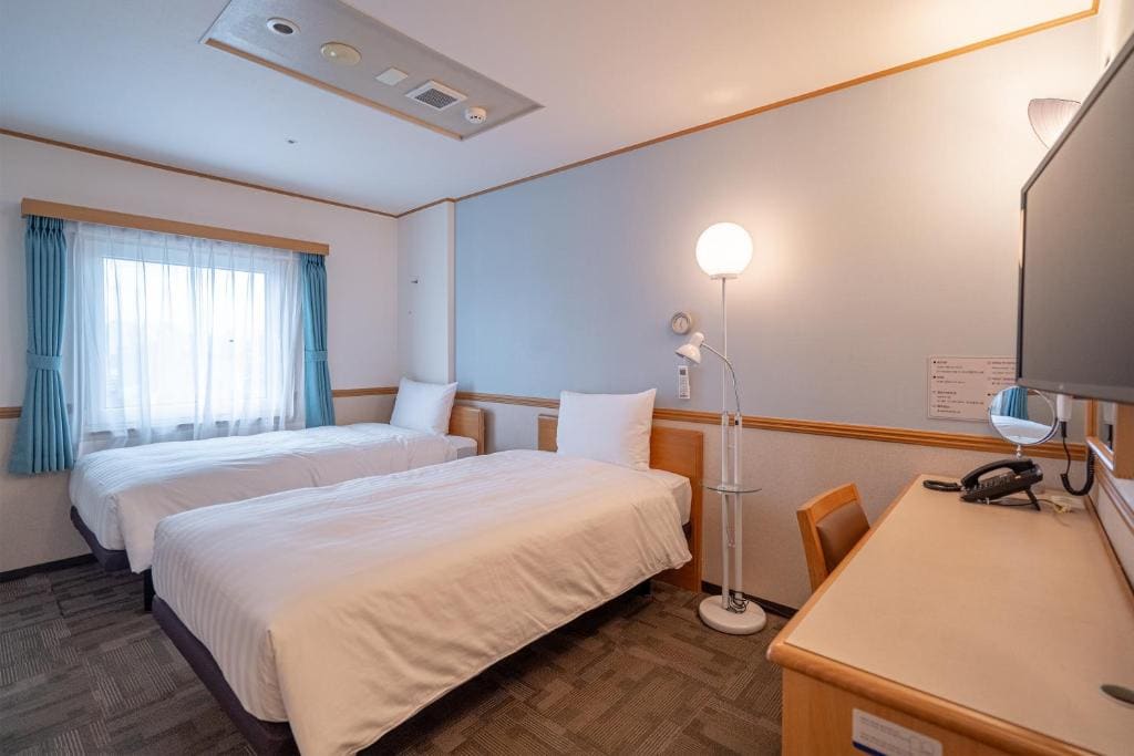 Twin Room - Non-Smoking room - Image 2