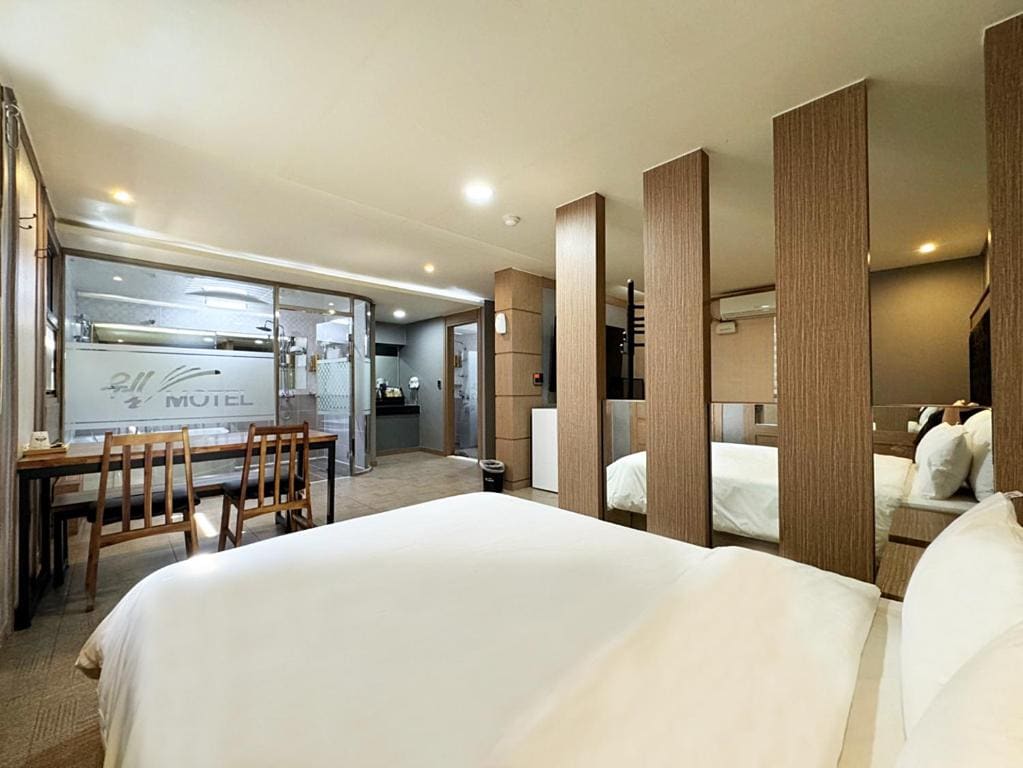 Family Suite room - Image 3