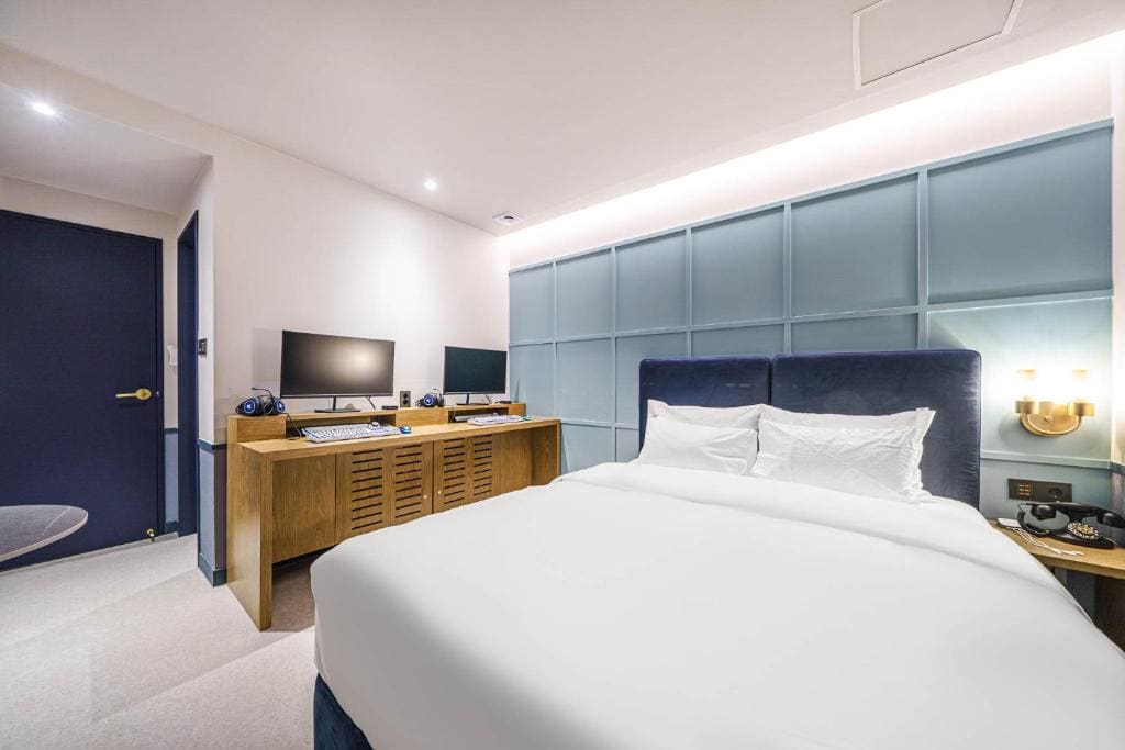 Deluxe Double Room room - Image 3