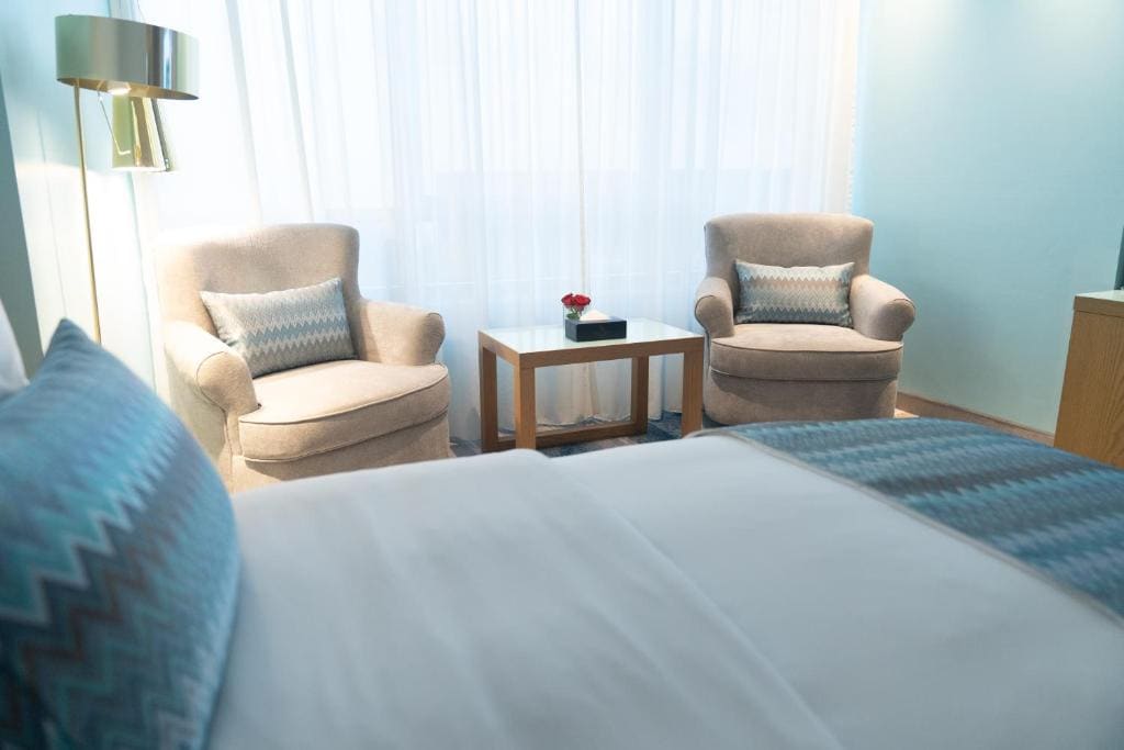 Premium Superior Twin Room with Symphony Lounge Access room - Image 1
