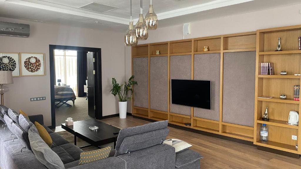 Apartment room - Image 1